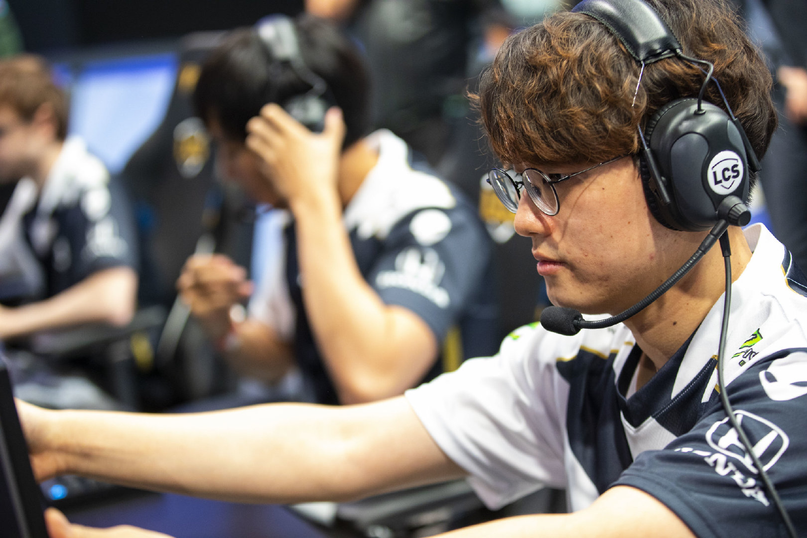 华体会hth-C9翻盘T1，CoreJJ开启传奇时刻全球总决赛3:2（上海）